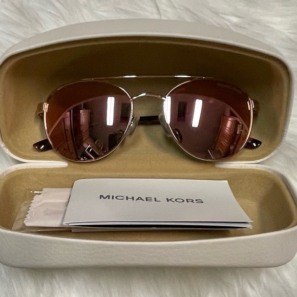 MICHAEL KORS AVIATOR STYLE MIRRORED SUNGLASSES NIB - Picture 4 of 16